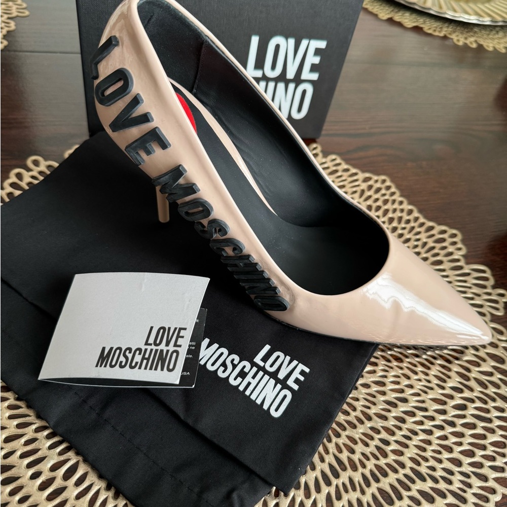 Love Moshino heals